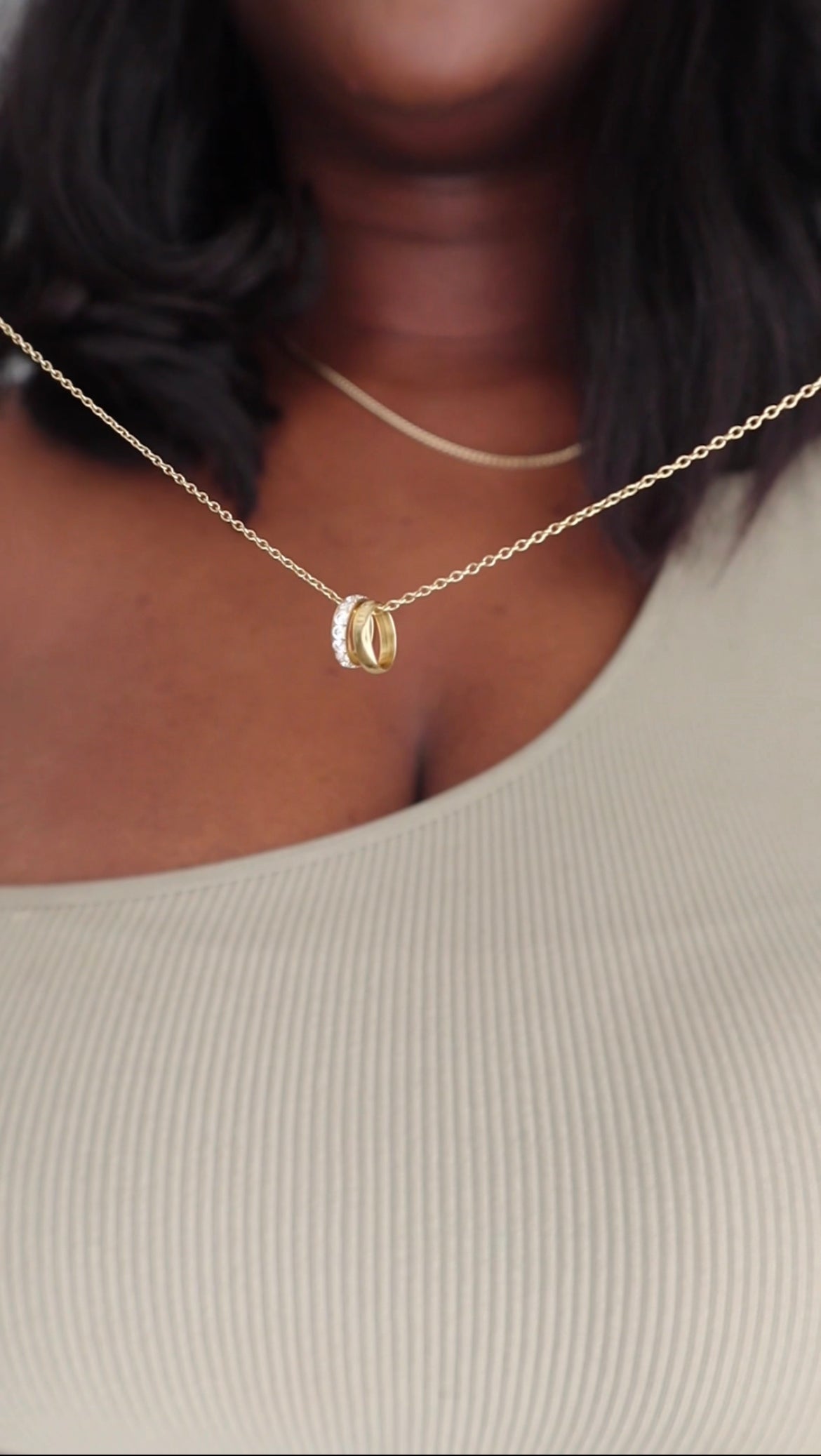 IT GIRL NECKLACE